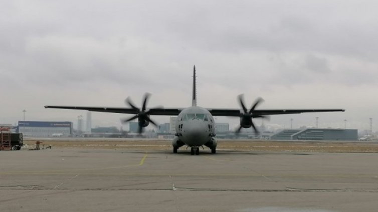 Самолет не успя да се приземи в София и се върна в Полша