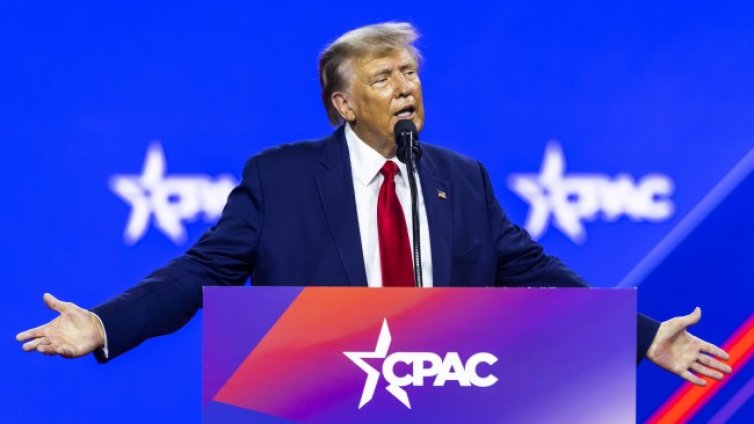 Тръмп отново е в YouTube и Facebook: Върнах се!  