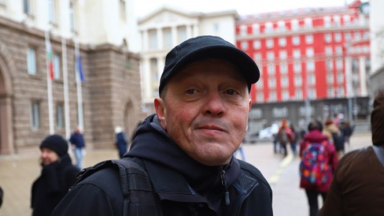Драмите в НТ: Валери Йорданов съди Васил Василев, той пък съди Камен Донев  