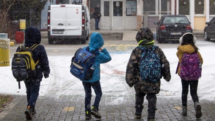 Как постъпиха в РСМ след серия бомбени заплахи в училищата?