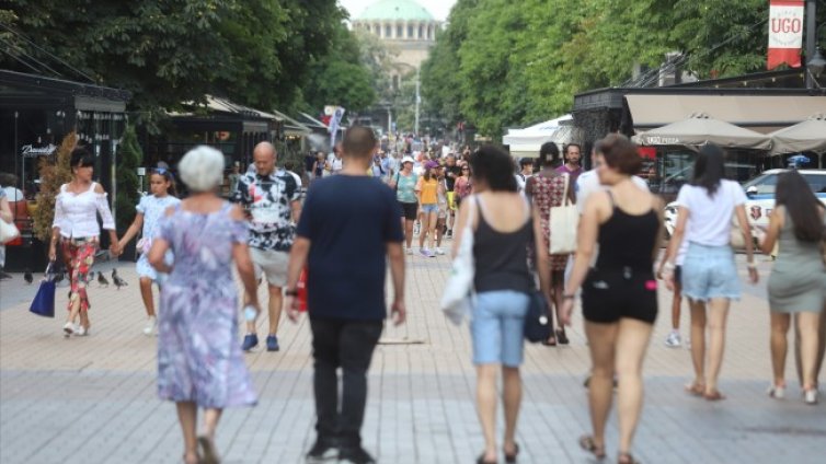 55% от българите смятат, че няма достатъчно поле за реализация на младите хора