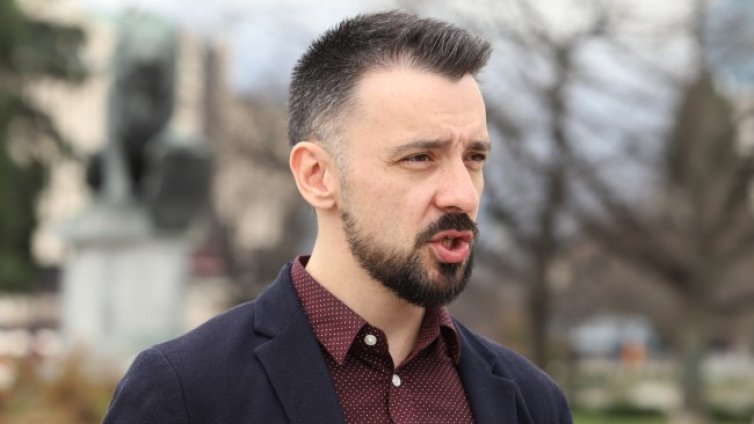 Шкварек: Вървим към един абсурд, в който всичко става възможно