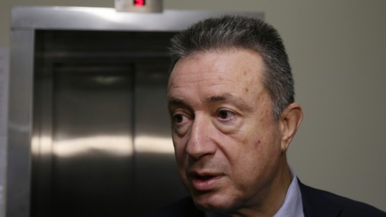 Стоилов: Парламентът е като футбола