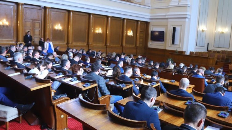Депутатите гласуват комисиите в НС, правната ще е за ПП-ДБ