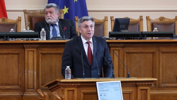 Карадайъ: ГЕРБ-СДС и ПП-ДБ засега оформят мнозинството