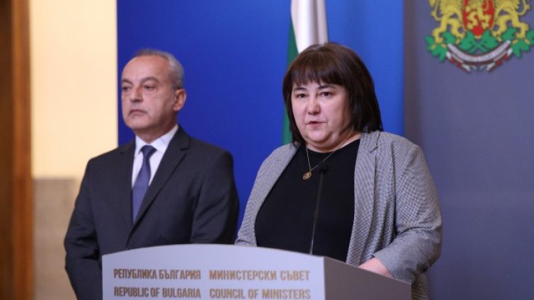 Държавата пренасочи един милион 