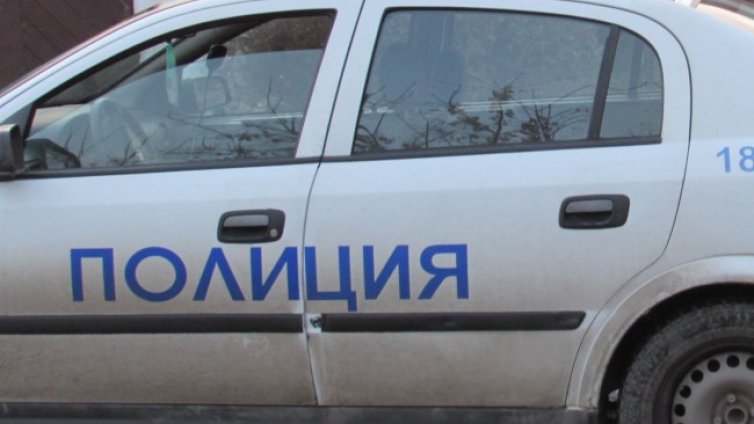 Мъж уби сина си в сливенско село 