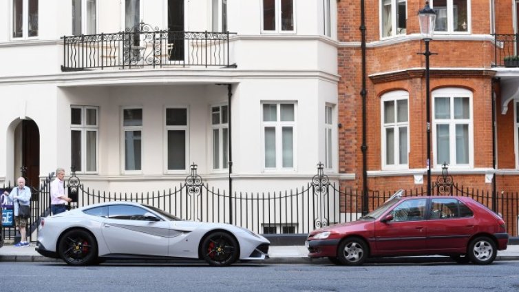 Ferrari печели най-много сред автомобилните гиганти 