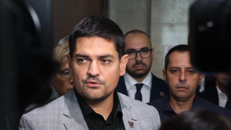 Радостин Василев прогнозира предсрочни избори напролет 