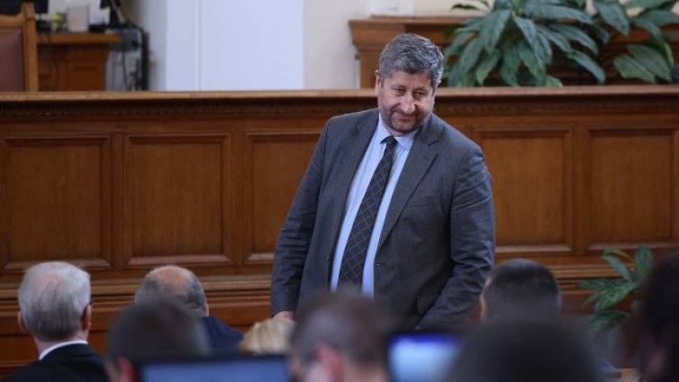 Конституционната реформа &ndash; с кабинет на ПП-ДБ