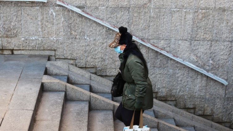 27 са новозаразените с COVID-19