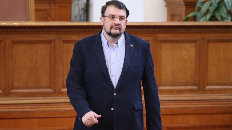 Настимир Ананиев: Румен Радев размрази преговорите