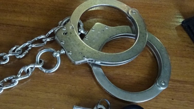 Закопчаха мъж, пребил жена на Централна гара