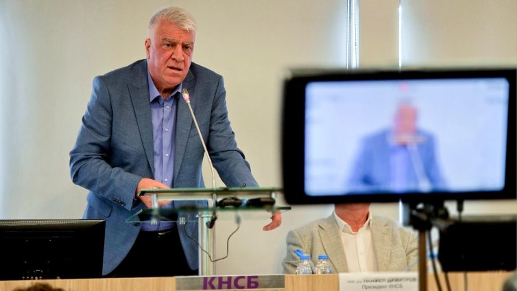 Румен Гечев за горивата: Правителството не може да намалява акциз