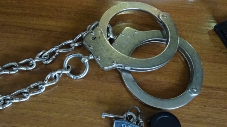 Баща стреля по 11-годишното си дете