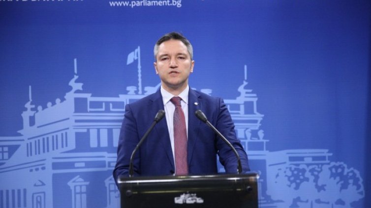 Вигенин отсече: Има голямо недоверие към кабинета "Д&sect;Г"