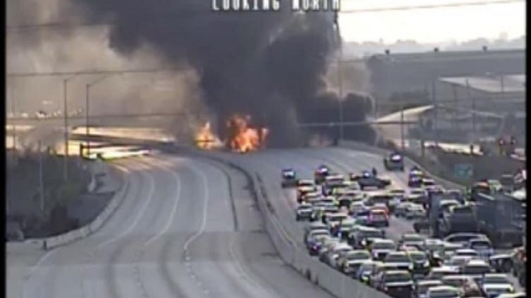 Срути се магистрала във Филаделфия 
