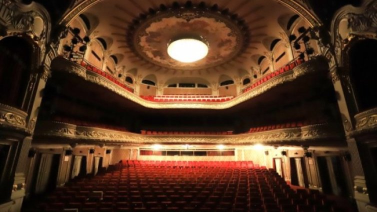 Гневът на артистите - основателен, но от седмица без култура губели те