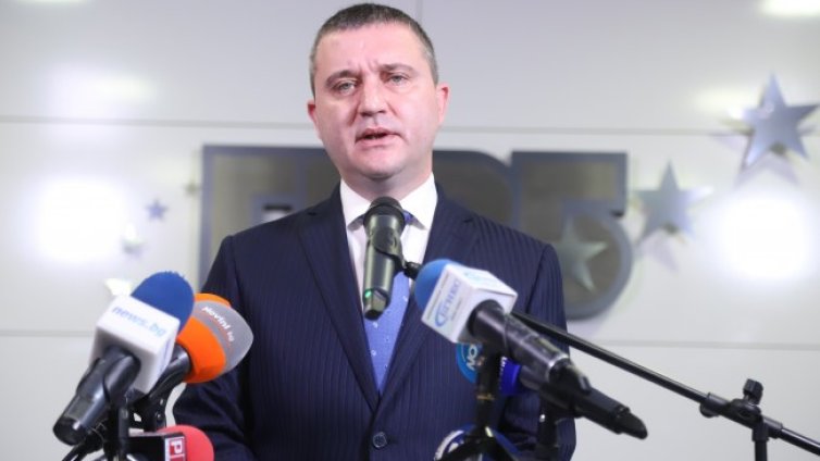Горанов: Забравихме да харчим, колкото изкарваме