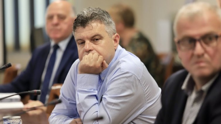 Тези, които предложиха Гешев, сега могат да предложат замеснтик