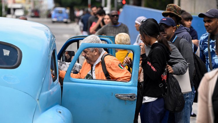 Кремъл: Ситуацията с горивата в Куба е критична