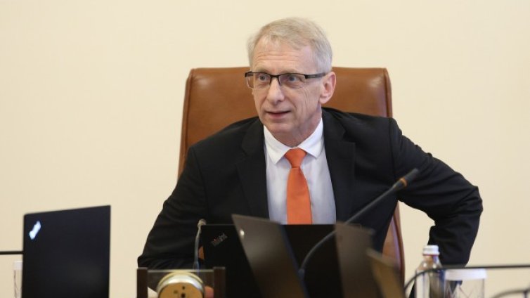 Денков за "Възраждане": В НС вилнее неофашистка партия