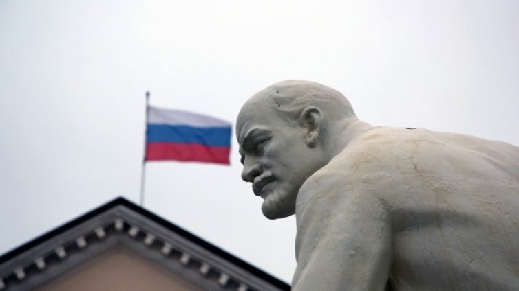 Пиян мъж се опита да подпали мавзолея на Ленин 