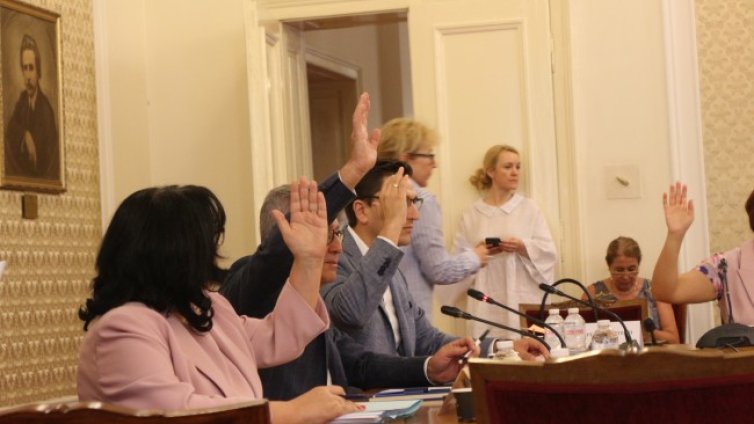 Намериха средства за повишение на заплати