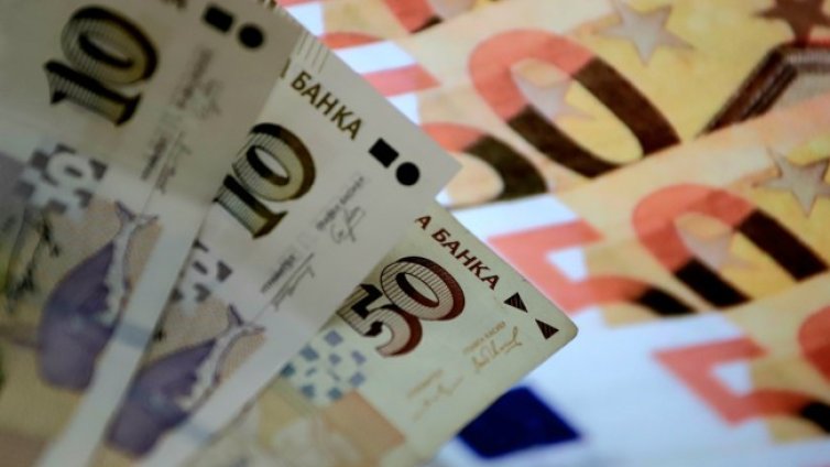 В очакване на по-високи лихви и политиката на банките