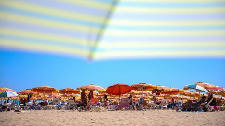 Петъкът отново горещ, градусите ще подгонят 40&deg;