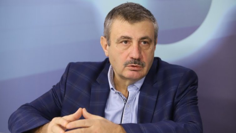 Съзнателно се създава напрежение между РСМ и България