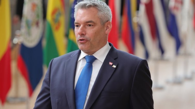 Австрия се кани да впише в конституцията правото да се ползват пари в брой