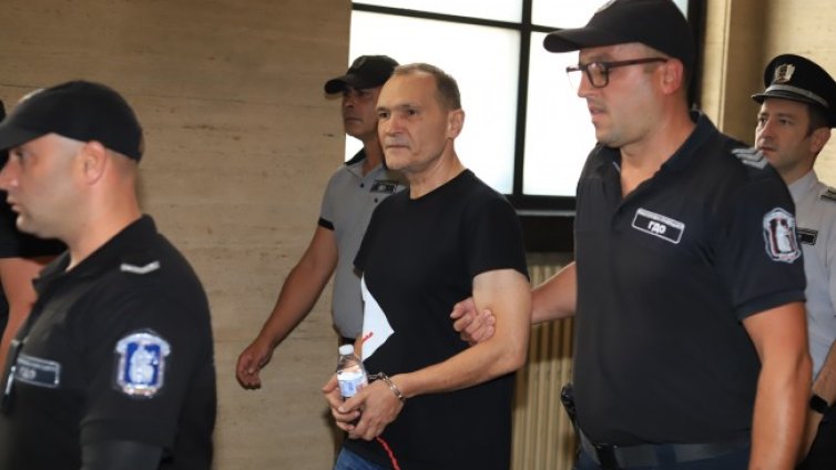 Божков: Прокуратурата да иска, каквото си иска