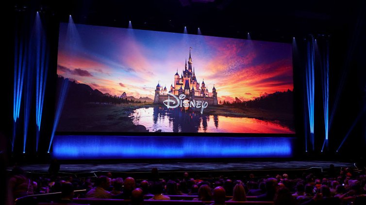 Sora в Холивуд: Disney ще инвестира $1 млрд. в OpenAI