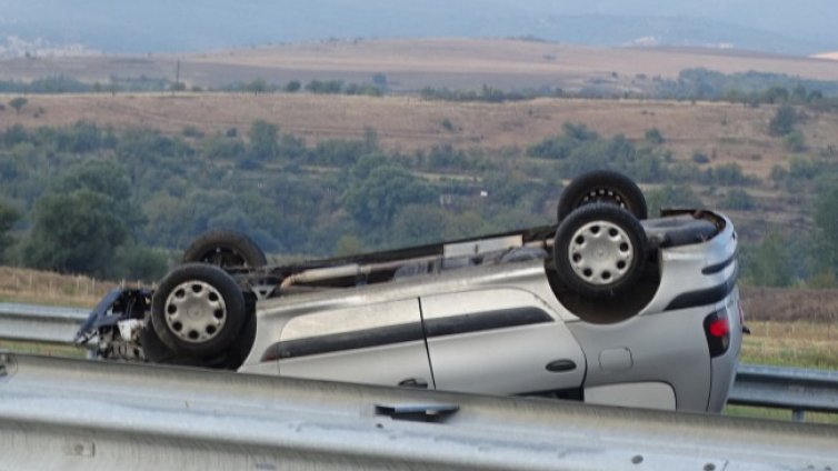 Жена загина в катастрофа на пренасочен път заради блокадата 