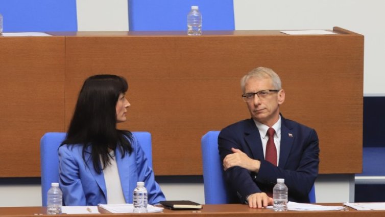 Правителството може да изненада със своята продължителност