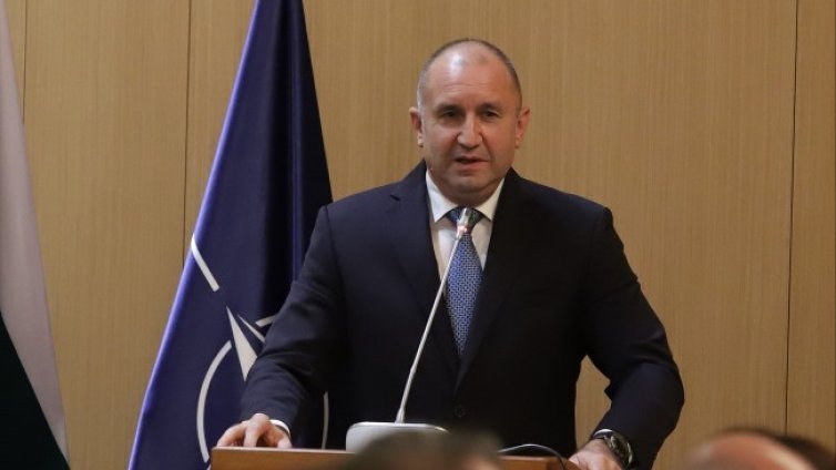 Радев: Приоритетът на Сглобката &ndash; печалбите на приближените фирми