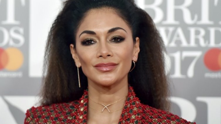 Никол Шерцингер вдига 2 сватби