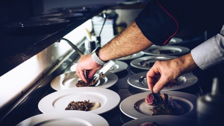 Да платиш &euro;1900 за вечеря: Три от най-скъпите ресторанти в света