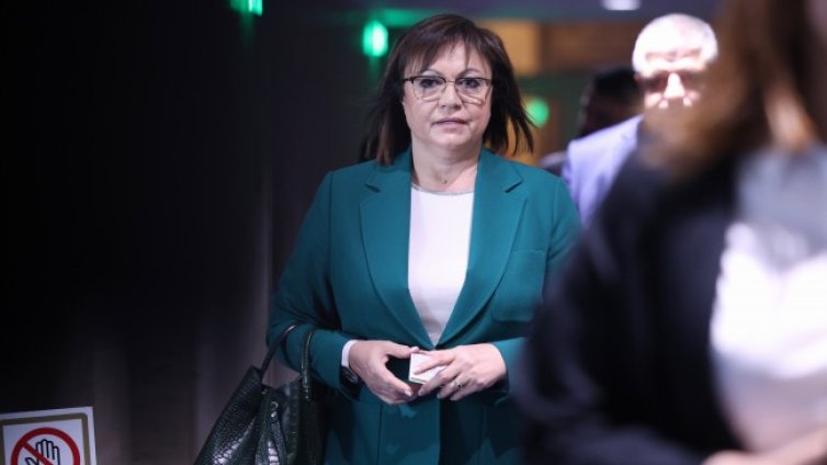 Нинова: Управляващите да публикуват бюджета