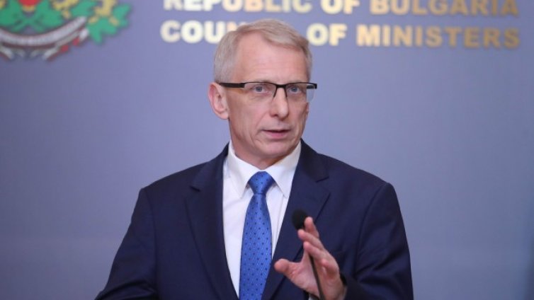 Денков увери: Работим усилено, за да бъдем в еврозоната на 1 януари 2025 г.