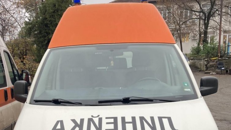 Пиянски скандал приключи с пробождане с вила