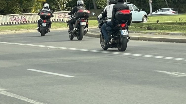 СДВР спря от движение 57 ревящи коли и мотори, карали ги 20-30-годишни