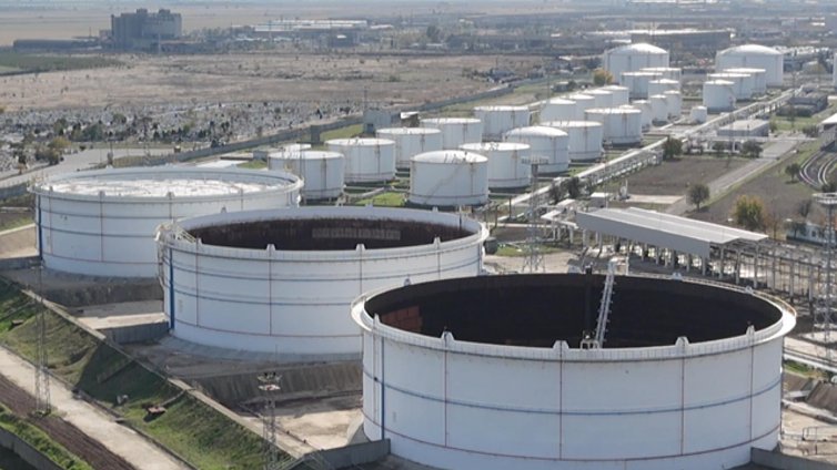 Държавен вестник обнародва закона за особения управител в "Лукойл", чака се име