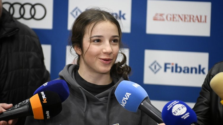 Малена Замфирова вече е в България, започнала е активна рехабилитация