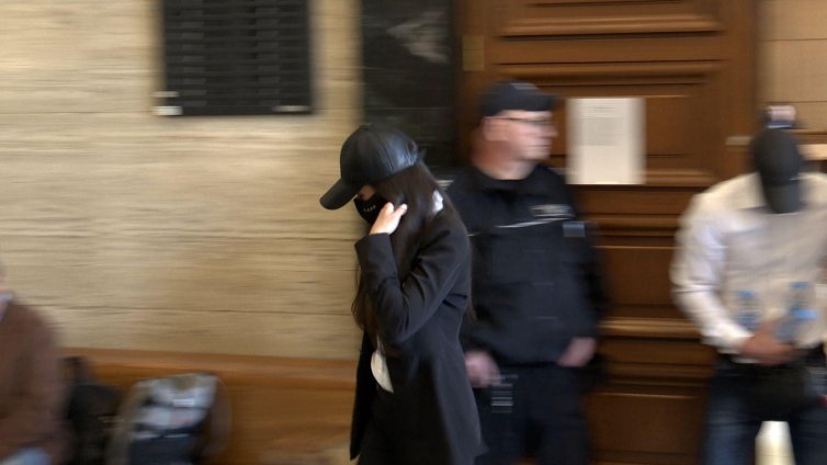 Съдът отложи делото срещу бившата полицайка Симона Радева