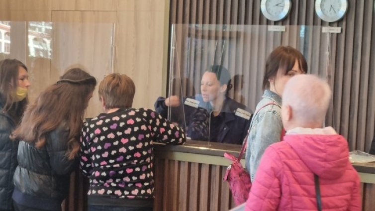 МС отпусна 12 милиона лева за бежанците от Украйна 