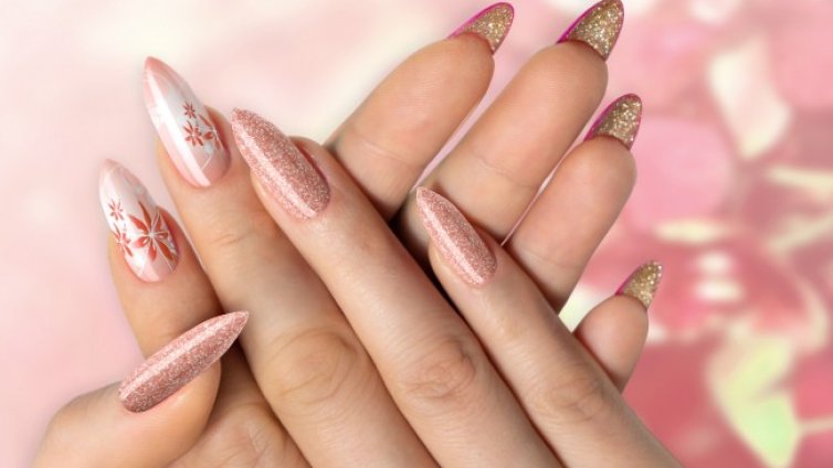 Зимен маникюр &ndash; най-добрите идеи за сезона