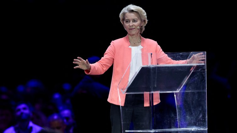 Критиките към Урсула продължават, изправена е пред два вота на недоверие