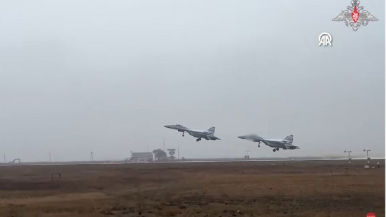 Изтребители съпроводили самолета на Путин към Близкия изток